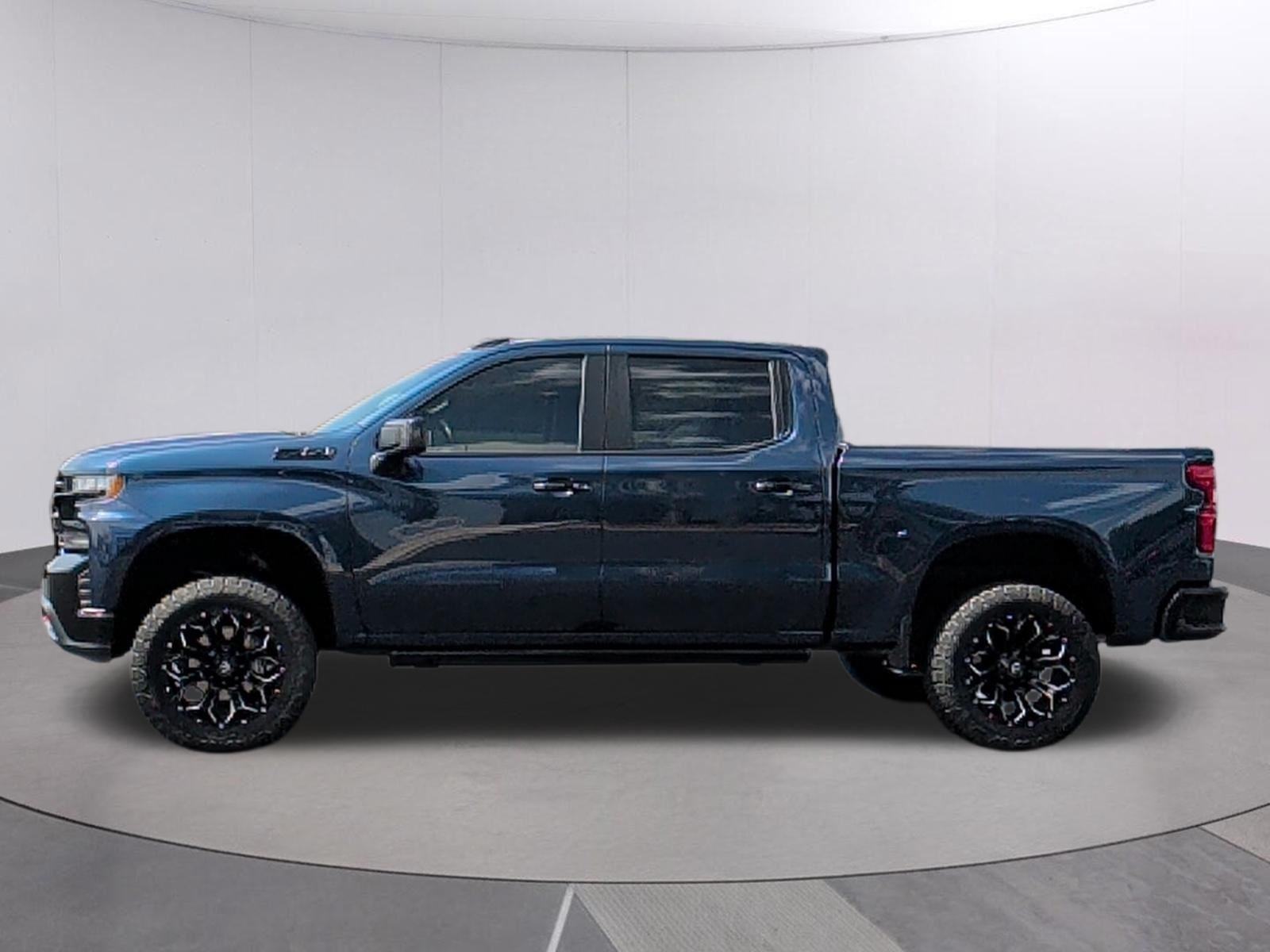Used 2020 NORTHSKY BLUE METALLIC Chevrolet LT Trail Boss image 2