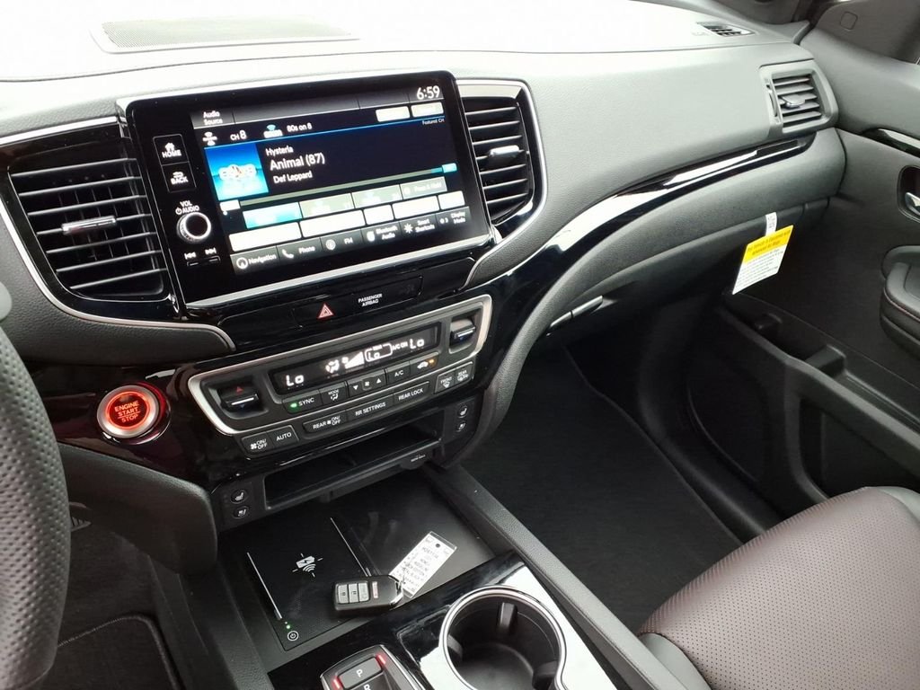 New 2026 Crystal Black Pearl Honda Black Edition image 9
