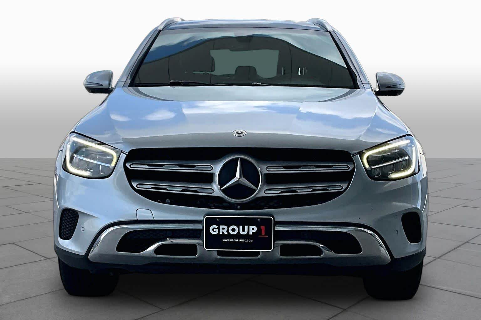 Used 2022 Black Mercedes-Benz GLC 300 image 4