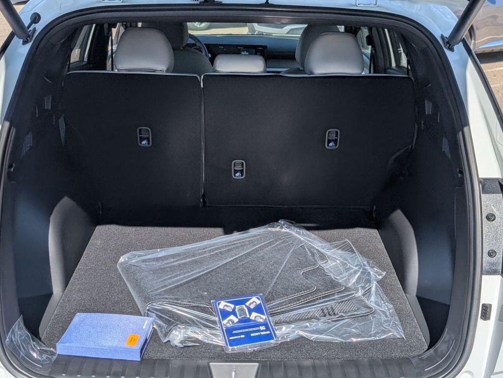 2025 Hyundai Tucson Limited - Photo 19