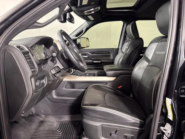 Certified Used 2019 Diamond Black Ram Laramie image 11
