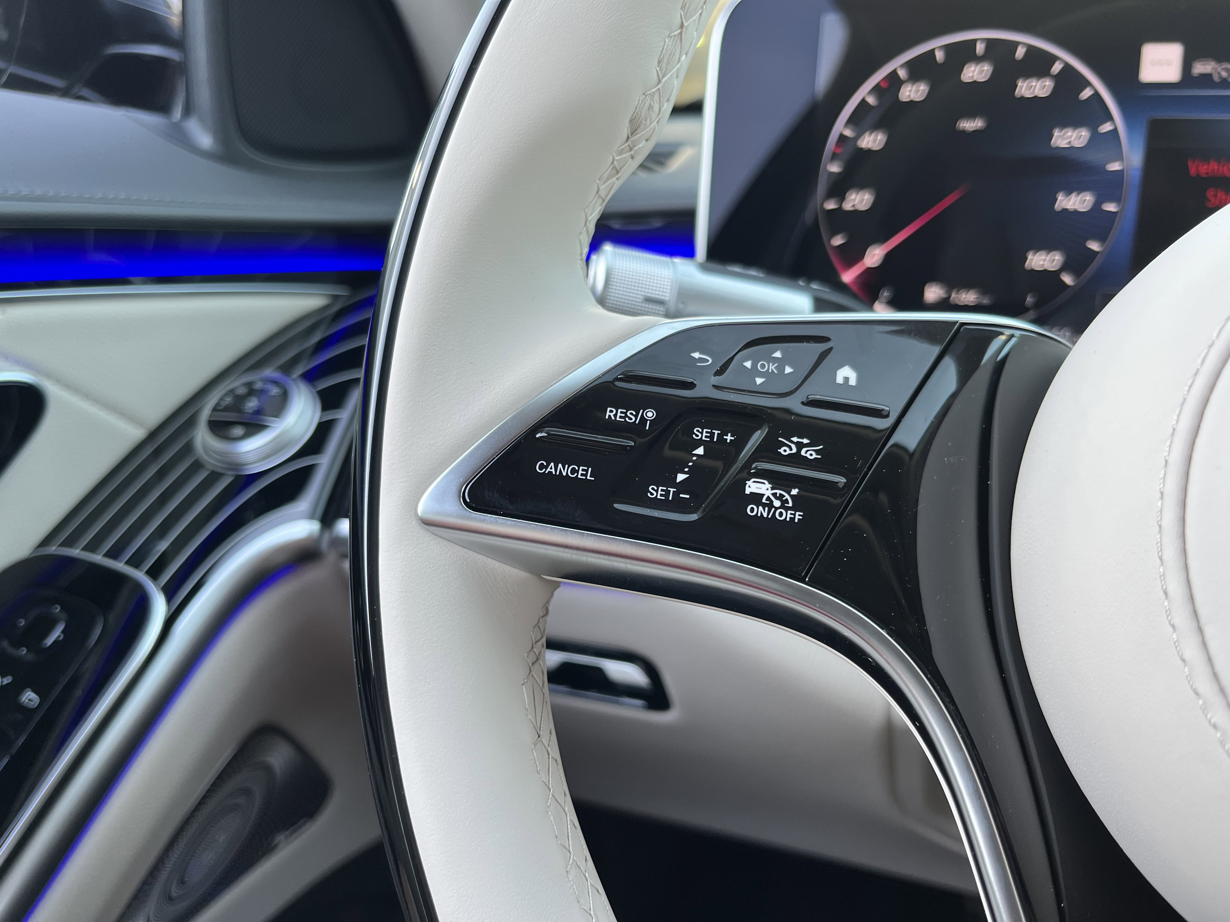 New 2026 Black Mercedes-Benz S 580e image 26