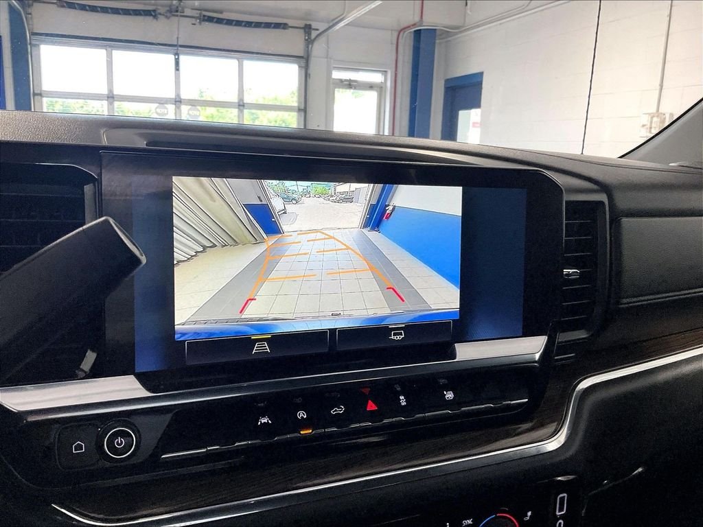 Used 2023 Blue Chevrolet LT image 19
