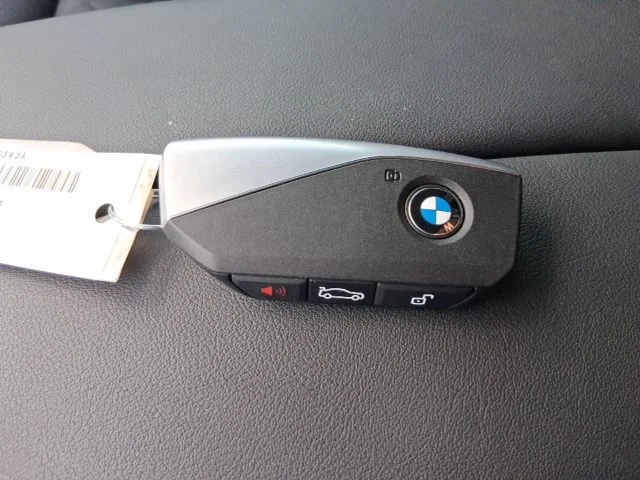 Used 2025 Gray BMW xDrive40i image 21