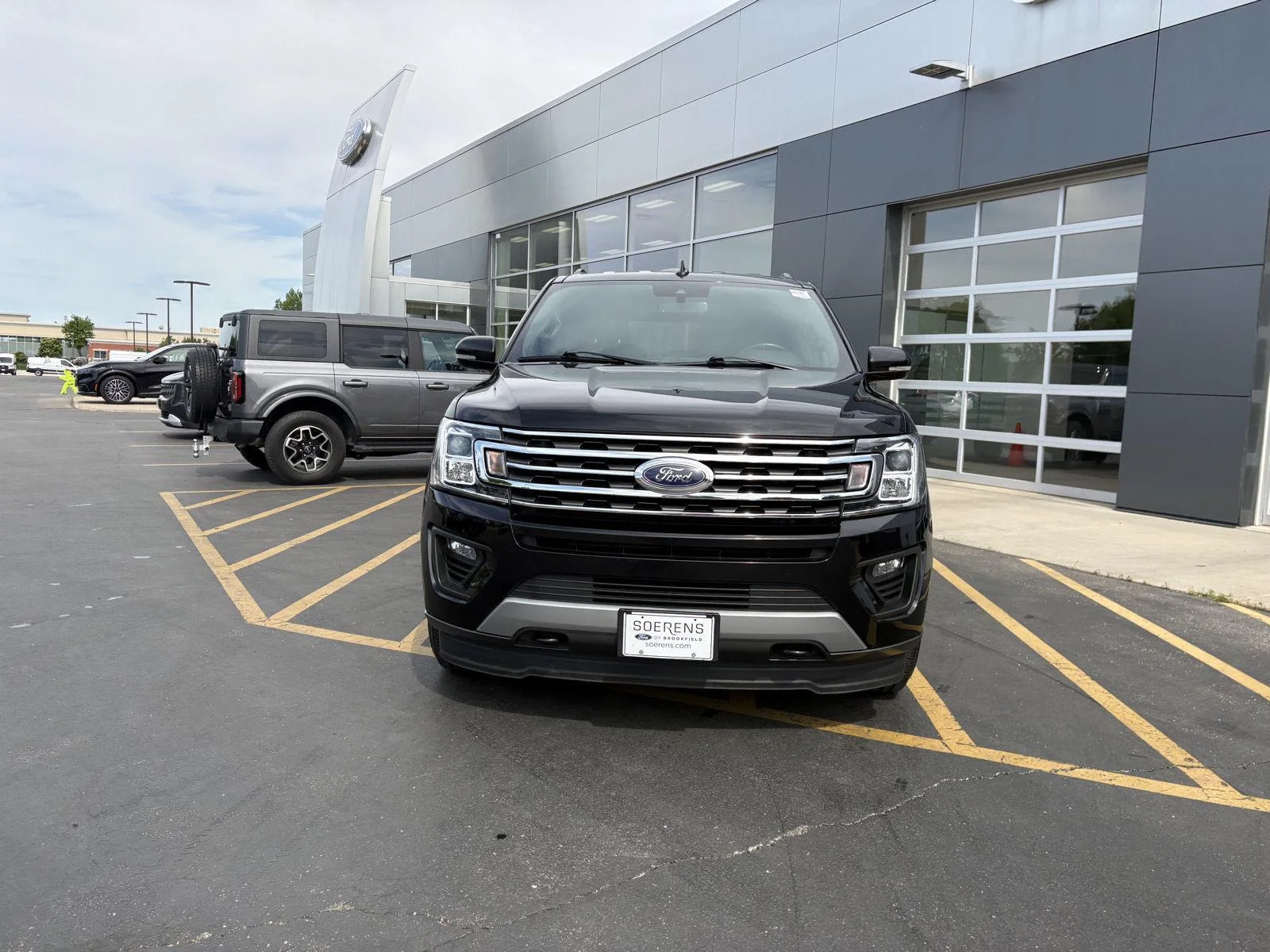 Used 2021 Agate Black Ford XLT image 2