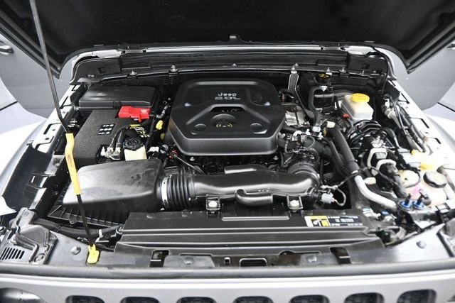 Used 2020 Silver Jeep Unlimited Rubicon image 29