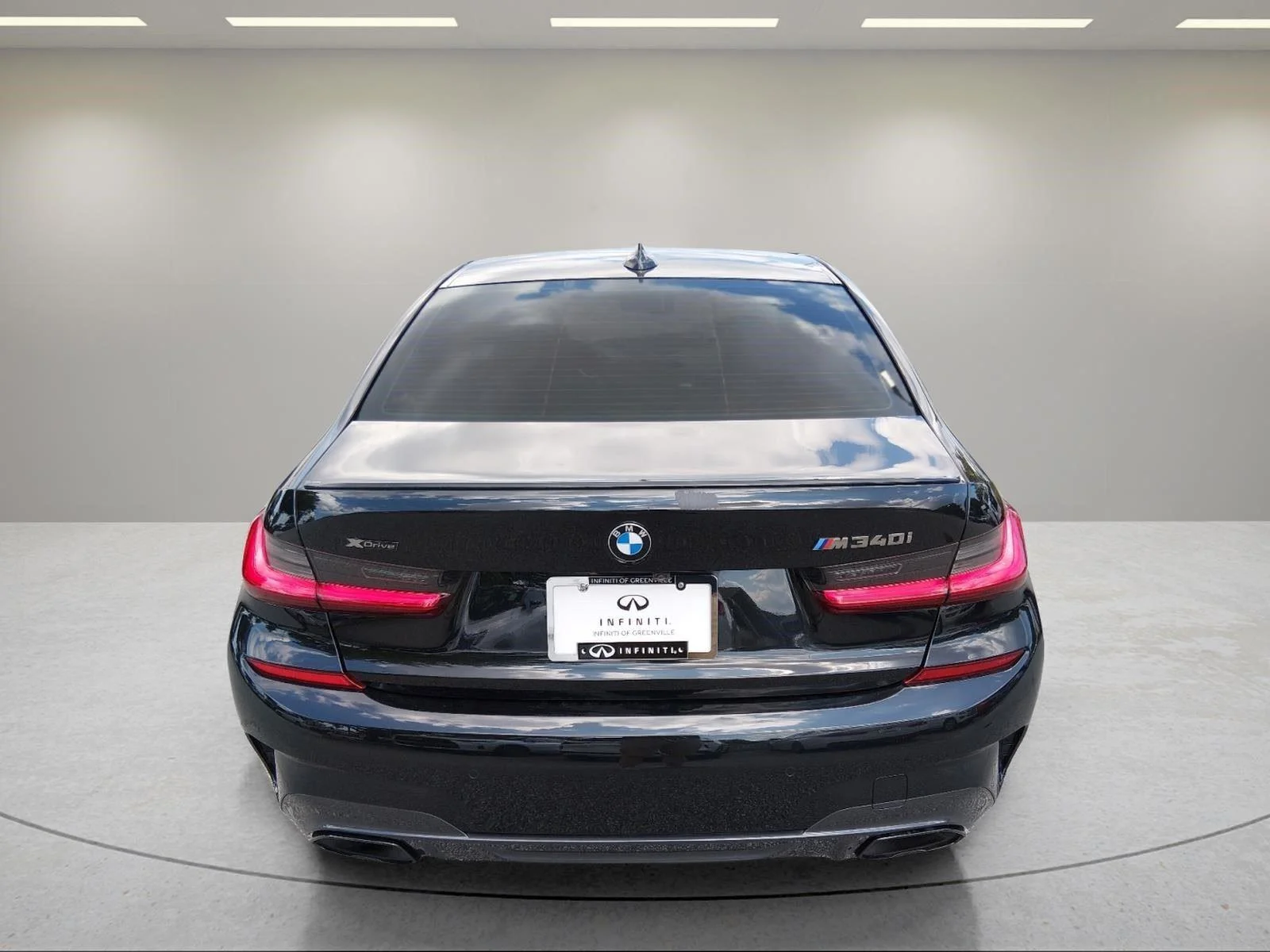 Used 2021 Black Sapphire Metallic BMW M340i xDrive image 4