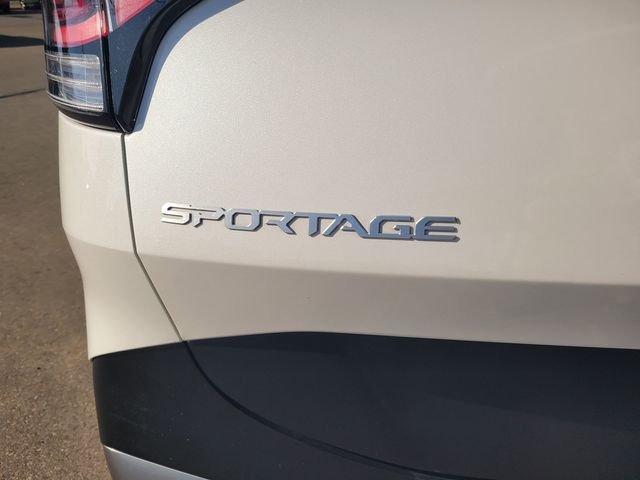 Used 2024 White Kia X-Line image 10