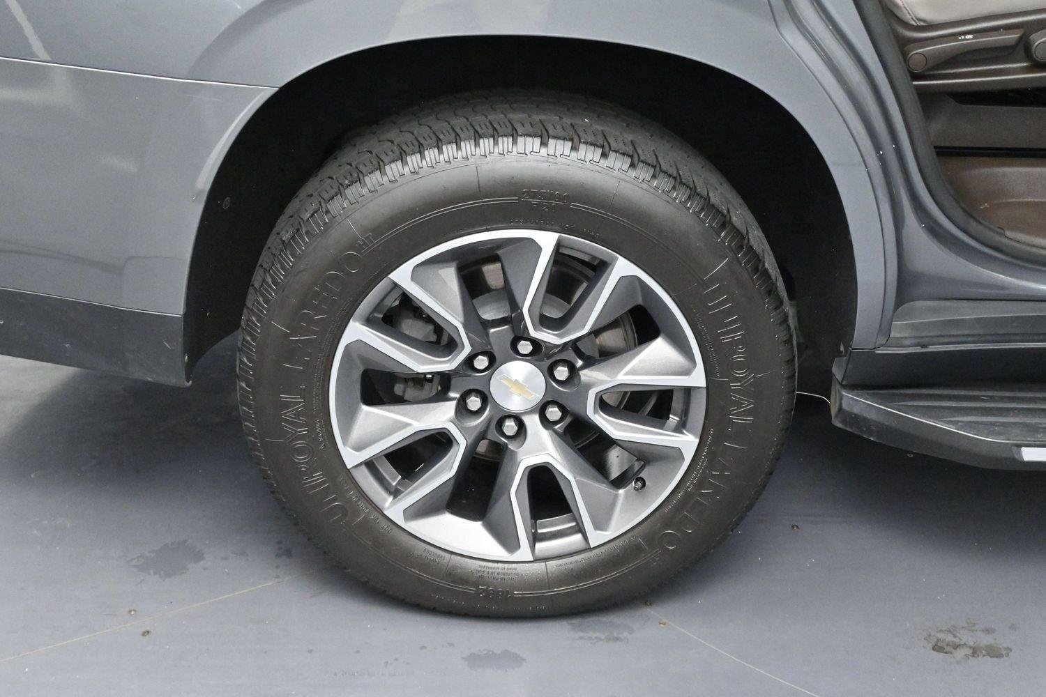Used 2021 Satin Steel Metallic Chevrolet LT image 38