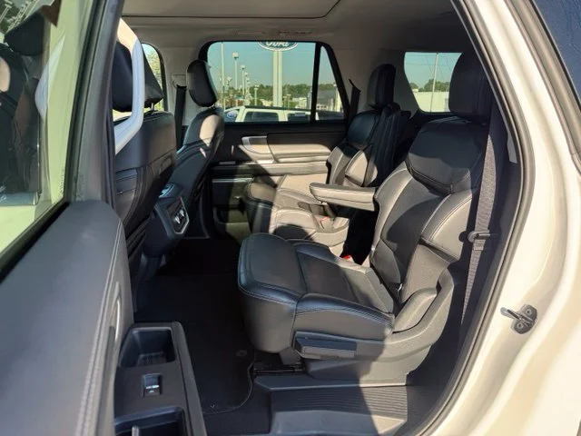 Used 2025 White Ford Platinum image 14