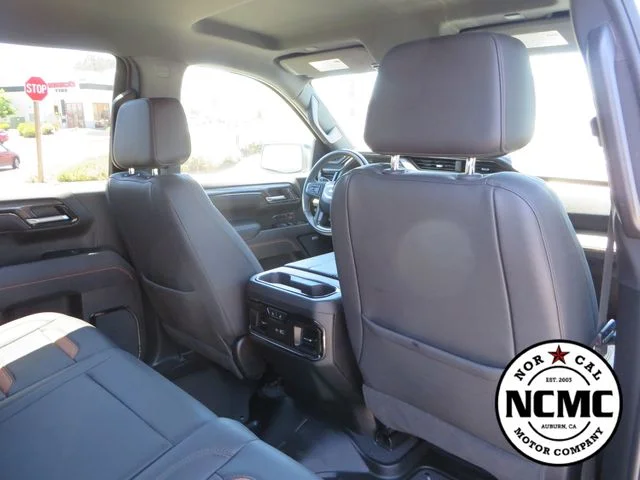 Used 2025 White GMC AT4 image 61