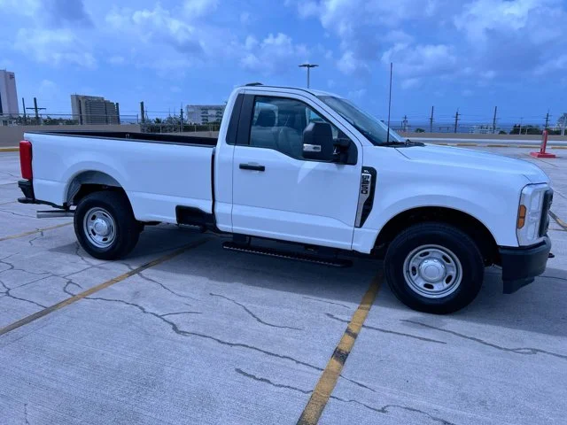 New 2026 OXFORD WHITE Ford XL image 7