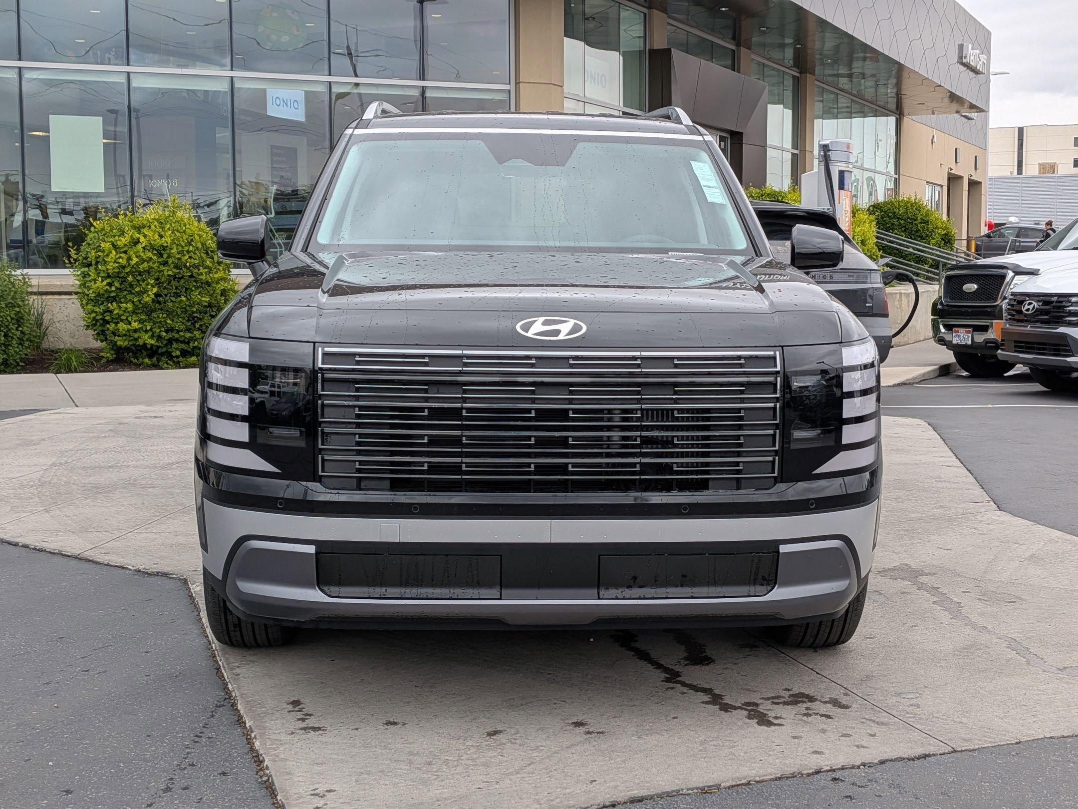 New 2026 Abyss Black Pearl Hyundai SEL 7P image 9