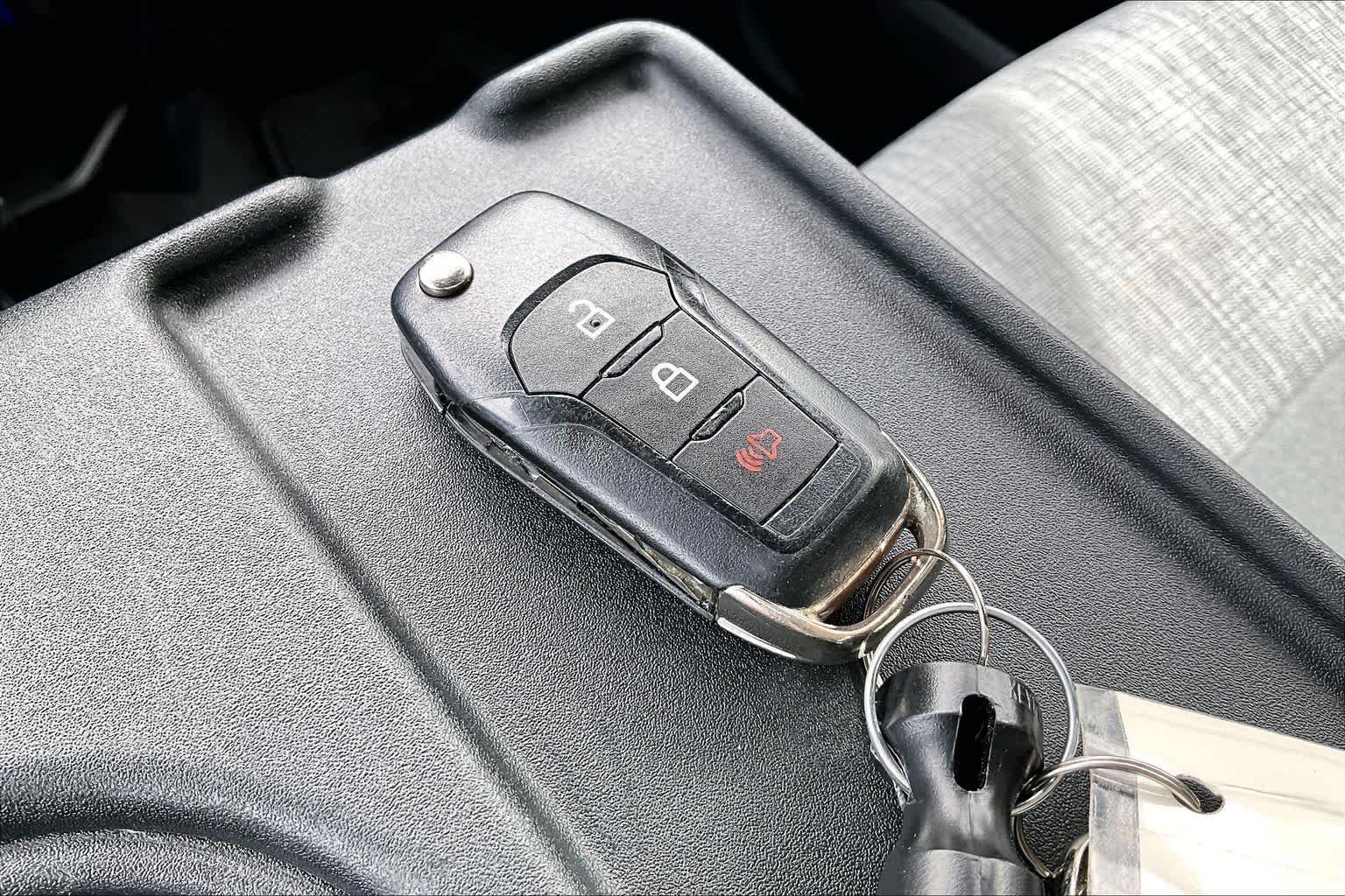 Used 2023 Avalanche Ford XLT image 14