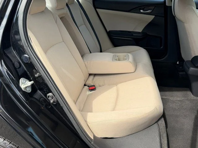 Used 2017  Honda EX image 32