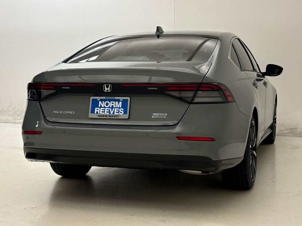 New 2026 Urban Gray Pearl Honda Touring image 10