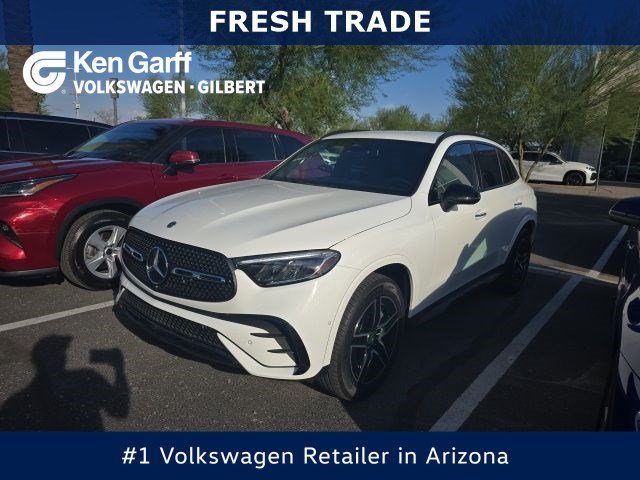 Used 2025 White Mercedes-Benz GLC 300 image 1