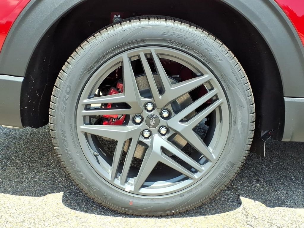 New 2026 Rapid Red Metallic Tinted Clearcoat Ford ST image 8