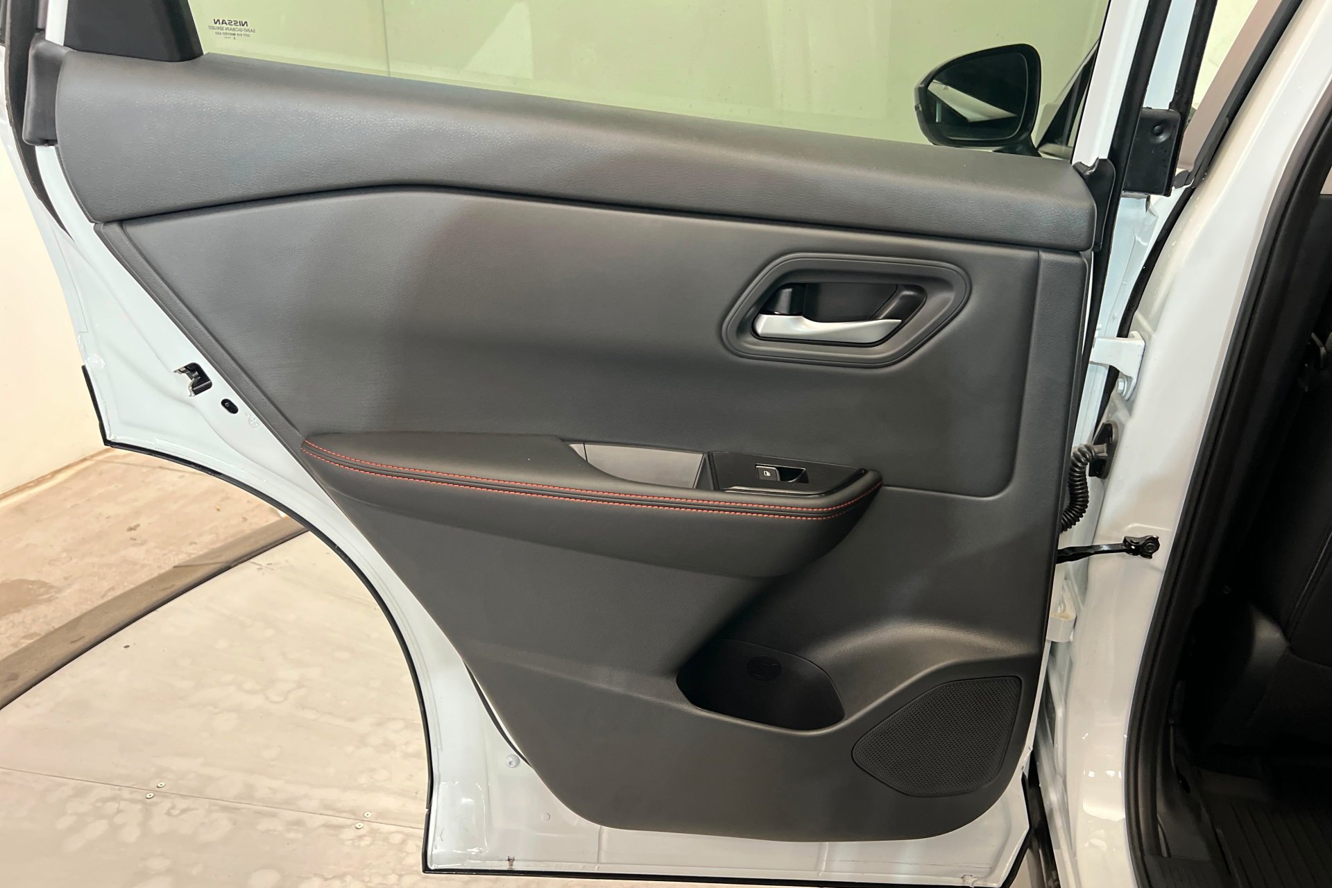 New 2026 Everest White Pearl TriCoat Nissan Rock Creek® image 19