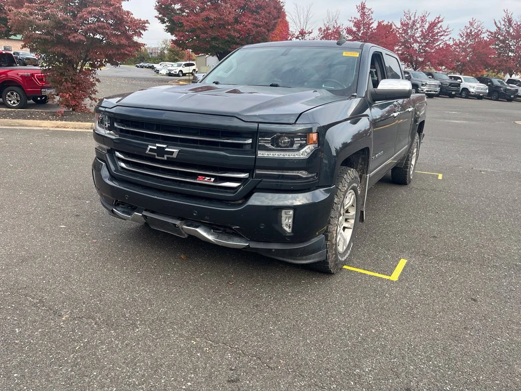 Used 2017 Gray Chevrolet LTZ image 3