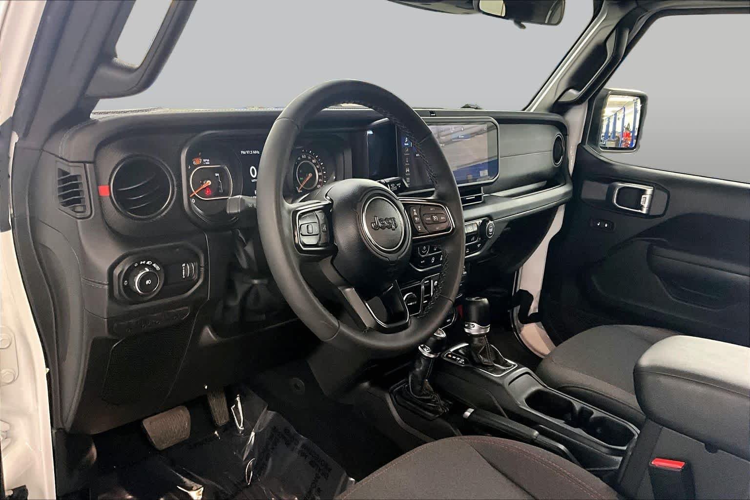 Used 2026 Bright White Clearcoat Jeep Rubicon image 17