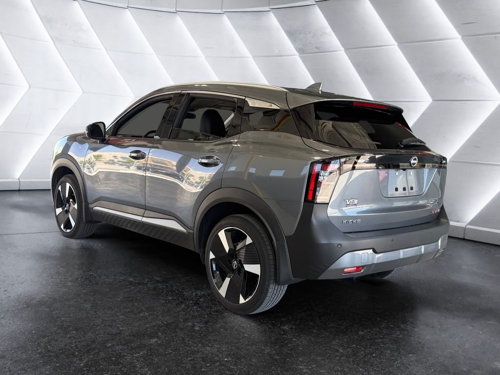Used 2025 Gray Nissan SR image 6