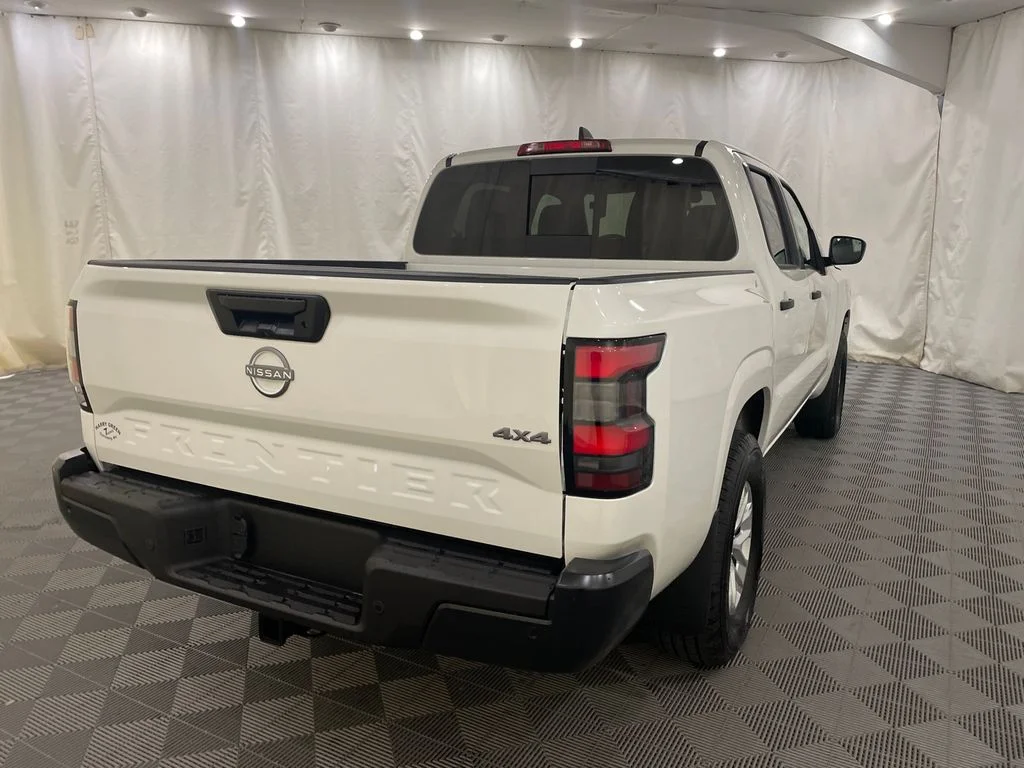 New 2026 Glacier White Nissan Crew Cab S image 5