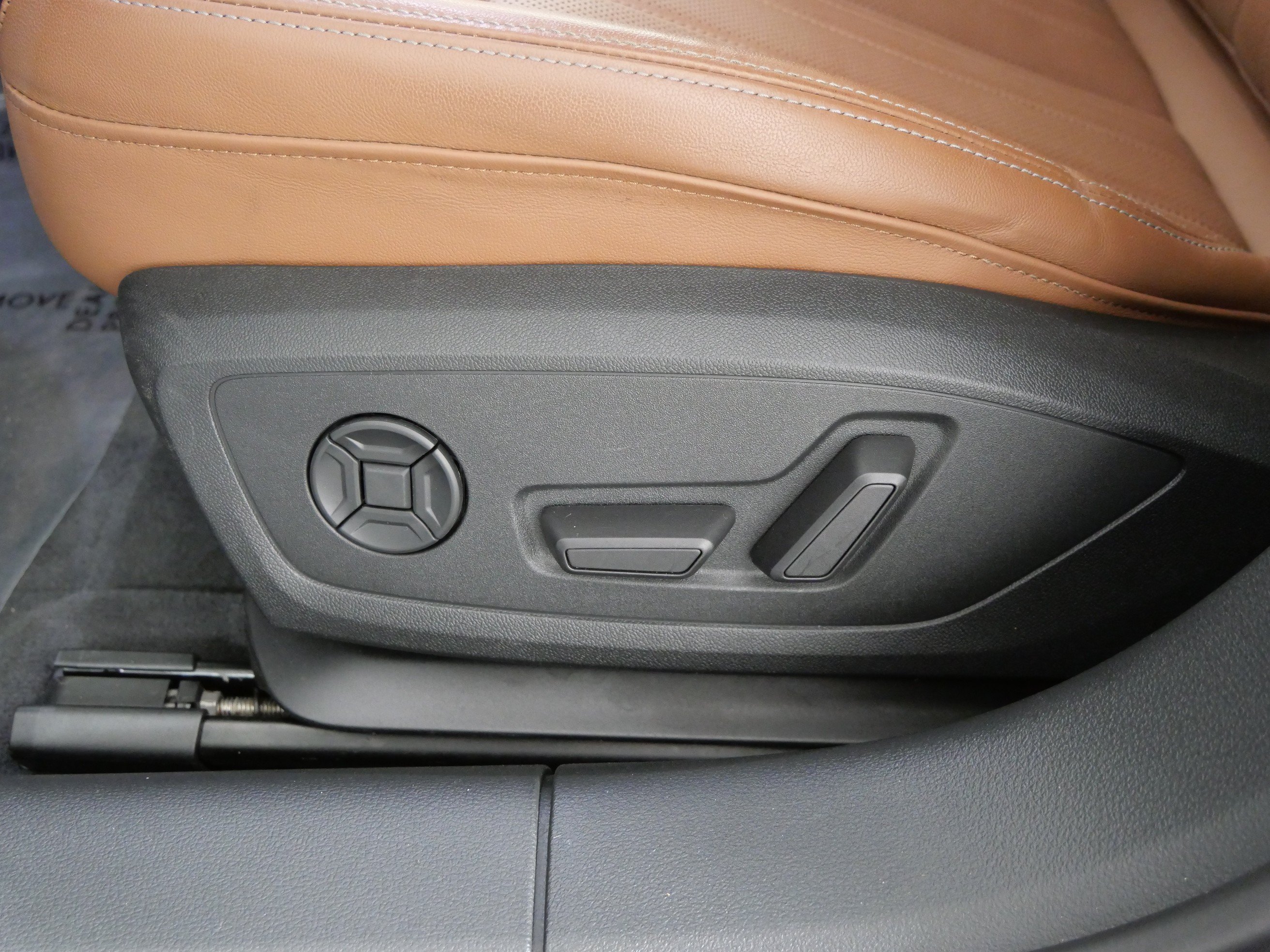 Used 2023  Audi Premium Plus image 21