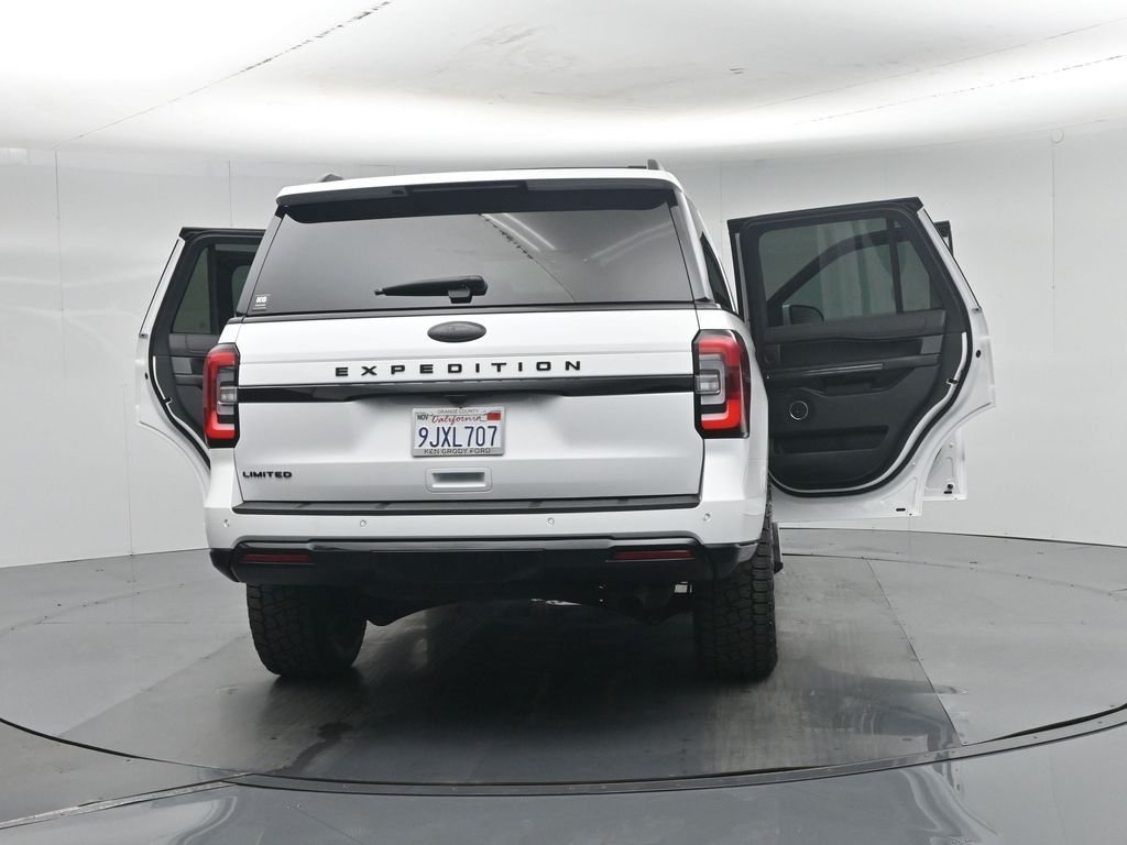Used 2024 White Ford Limited image 36