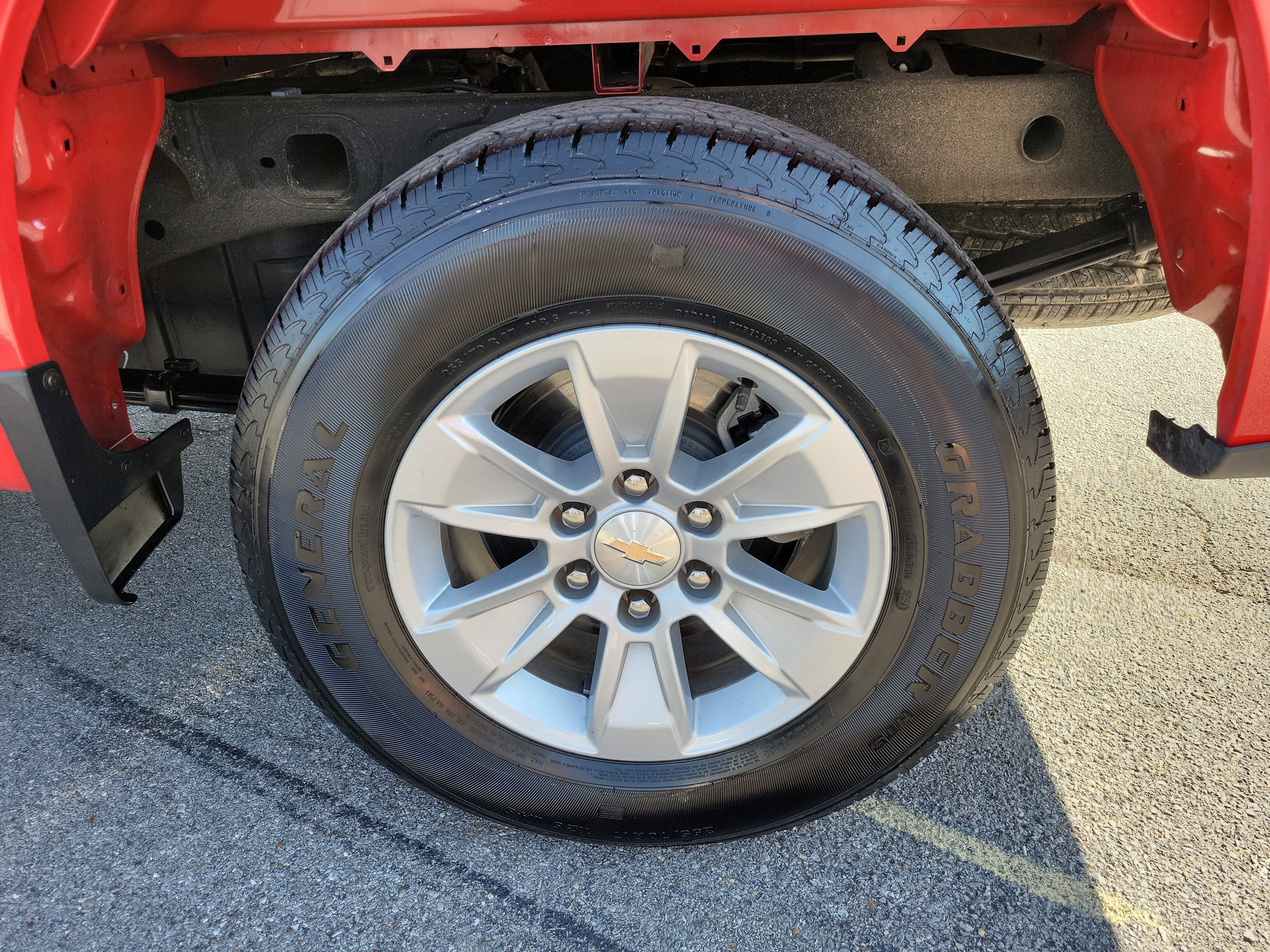 2025 Chevrolet Silverado 1500 LT - Photo 28