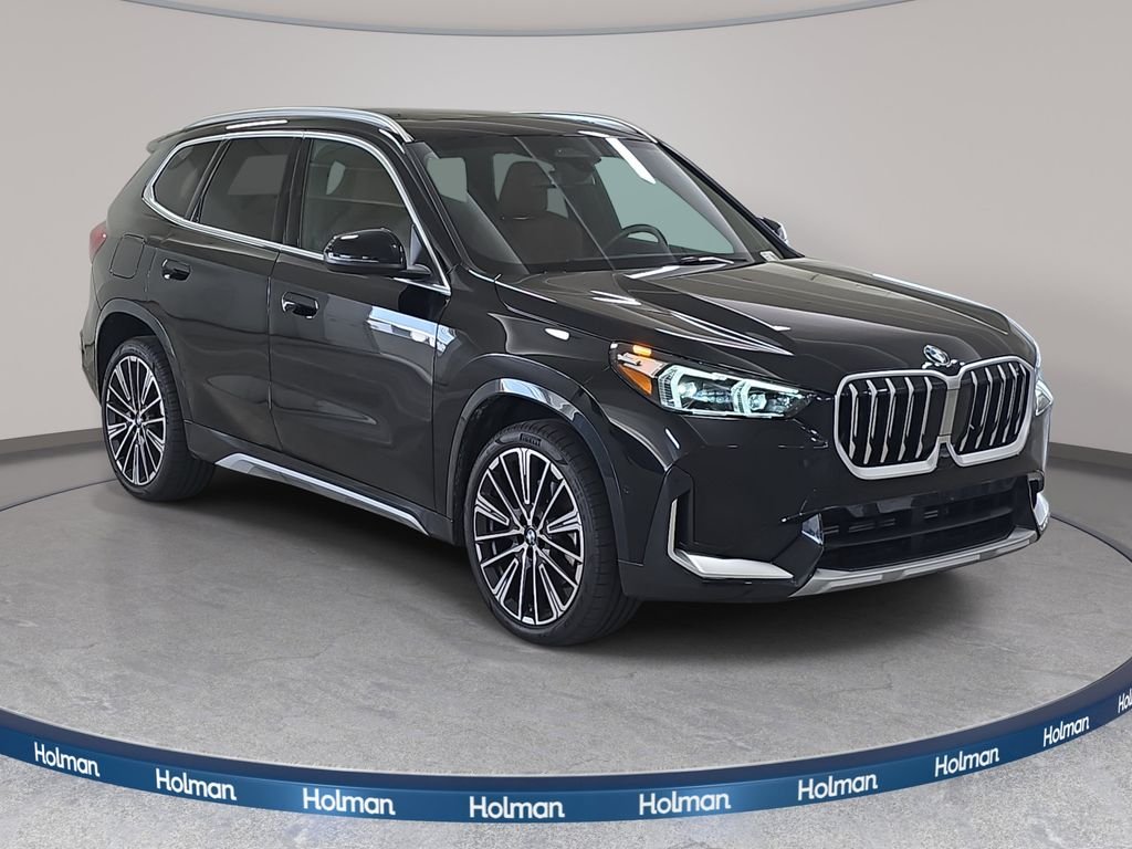 Used 2026 Black Sapphire Metallic BMW xDrive28i image 4
