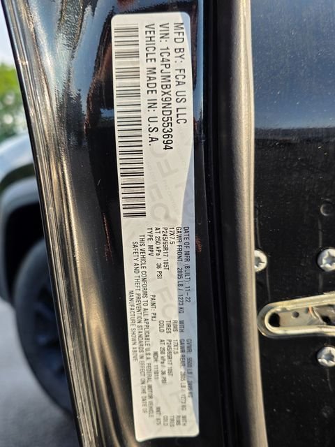 Used 2022 Diamond Black Jeep Trailhawk image 3