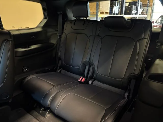 New 2026 Bright White Jeep L LIMITED 4X4 image 17