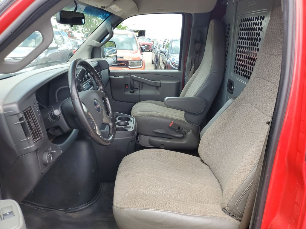 2019 GMC Savana Cargo Work Van - Photo 9