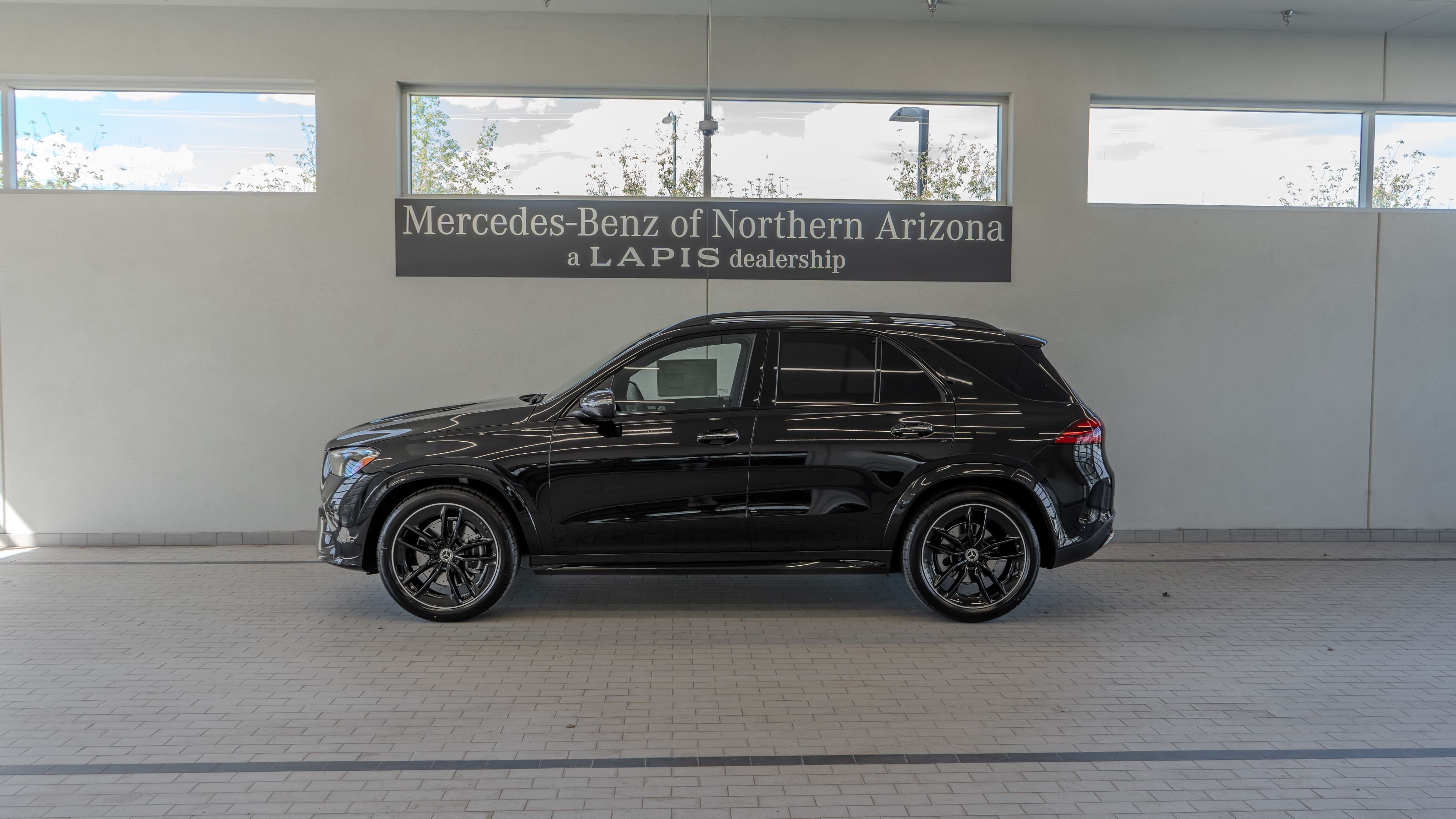 New 2026 Obsidian Black Metallic Mercedes-Benz GLE 580 image 2