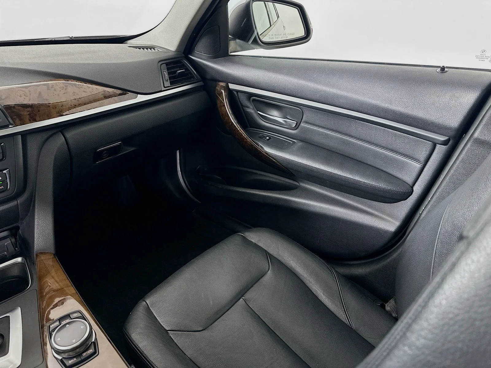 Used 2014 Silver BMW  image 23