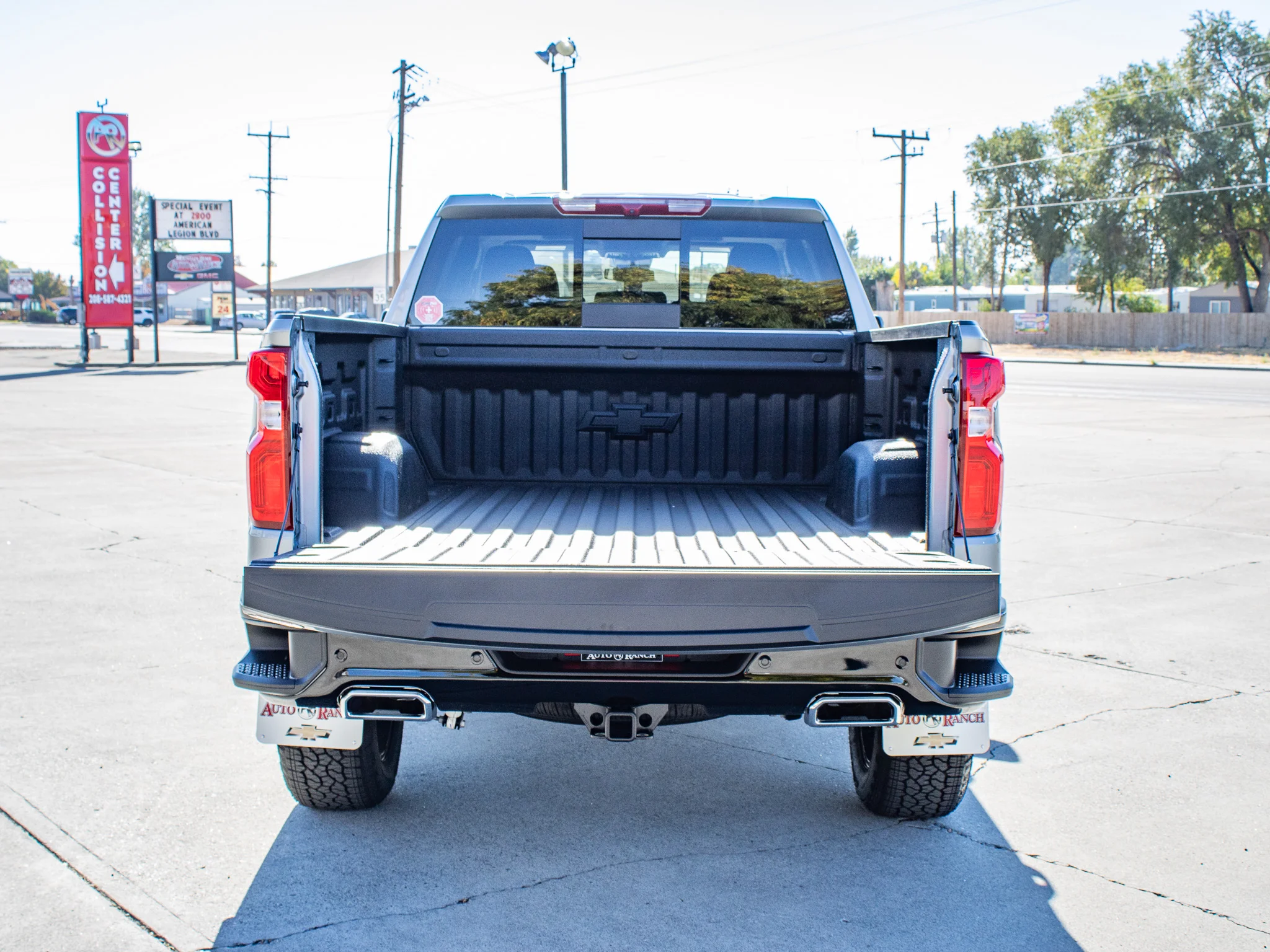 New 2026 STERLING GRAY METALLIC Chevrolet LT Trail Boss image 10