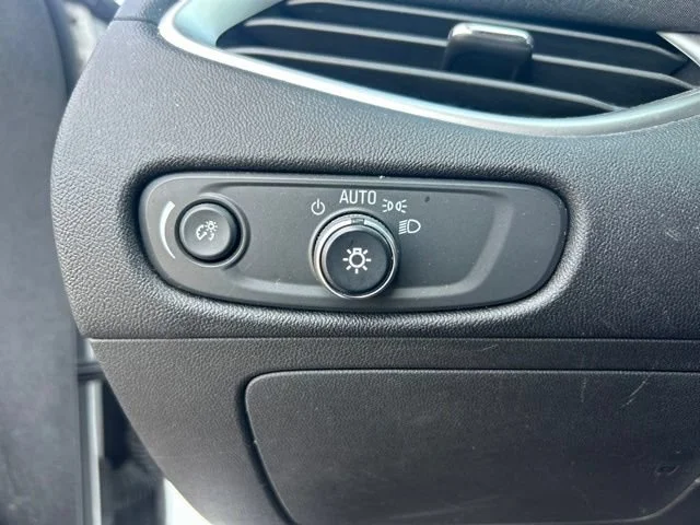 Used 2019 SUMMIT WHITE Chevrolet LS image 14