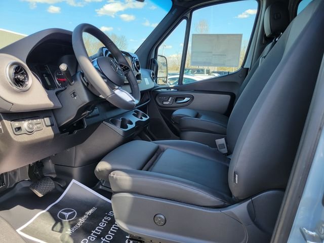 2025 Mercedes-Benz Sprinter Cargo Van Base - Photo 15
