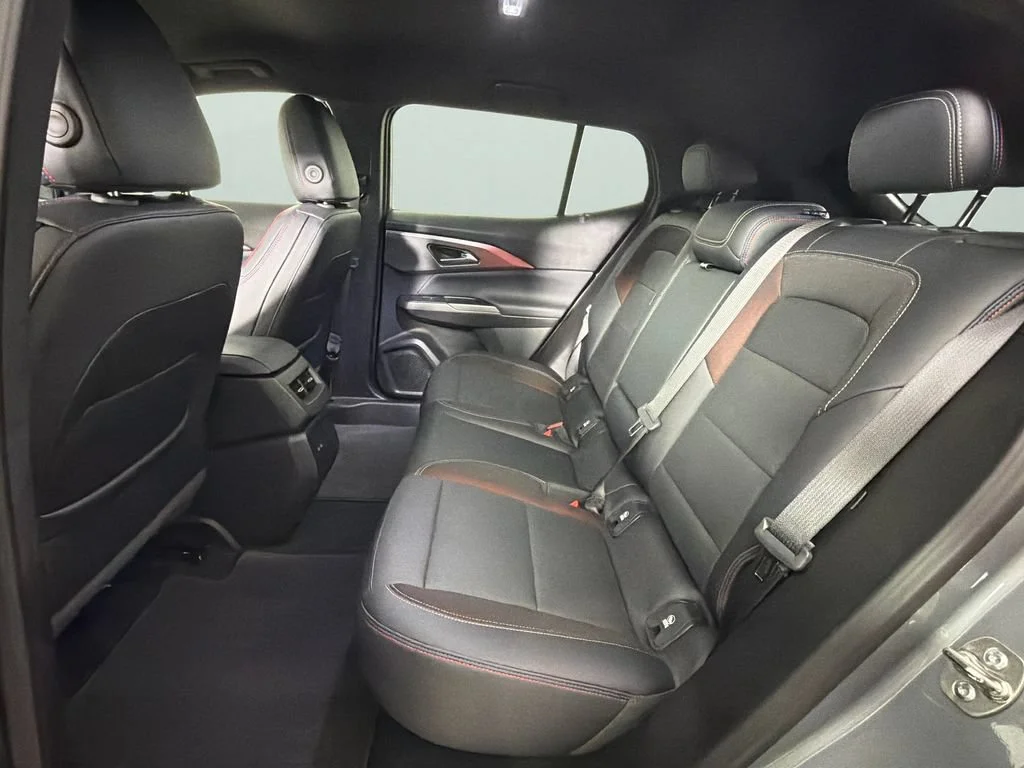 2024 Chevrolet Equinox EV RS - Photo 26