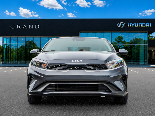 Used 2024 Gray Kia LXS image 9