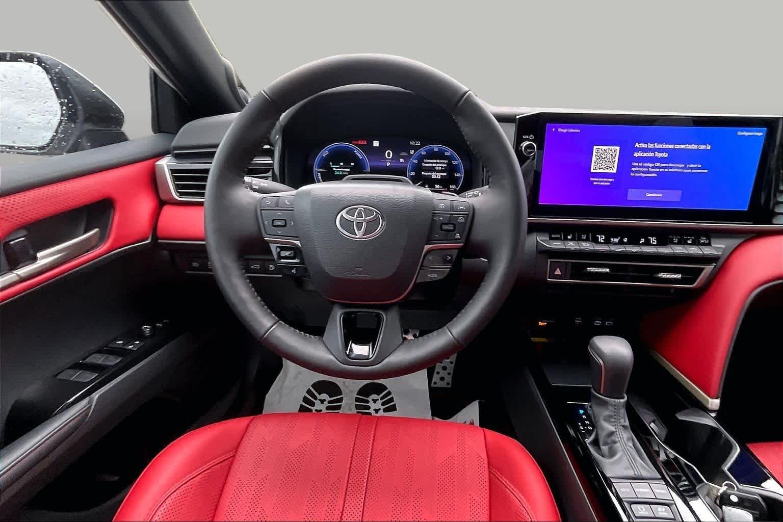 Used 2026 Wind Chill Pearl Toyota XSE image 6