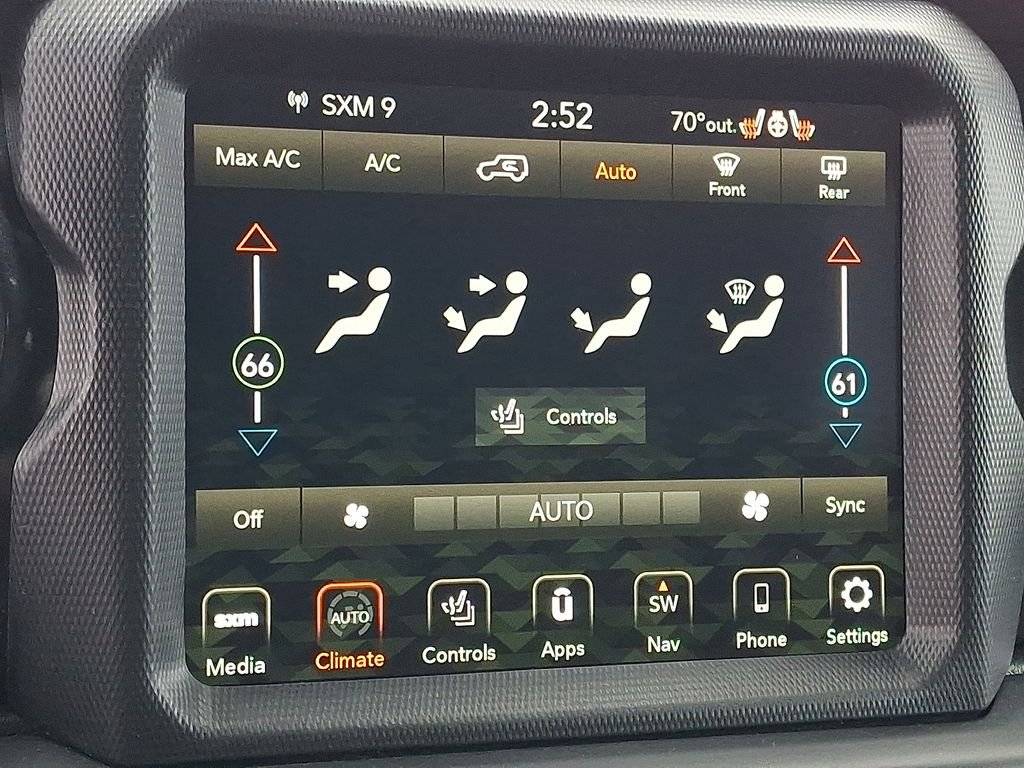 Used 2022 Gray Jeep Unlimited Sahara Altitude image 17