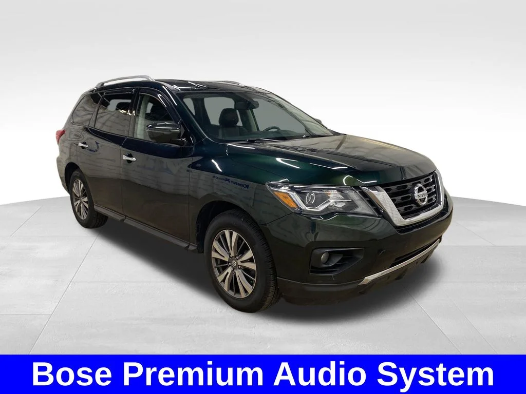 Used 2019 Green Nissan SL image 5