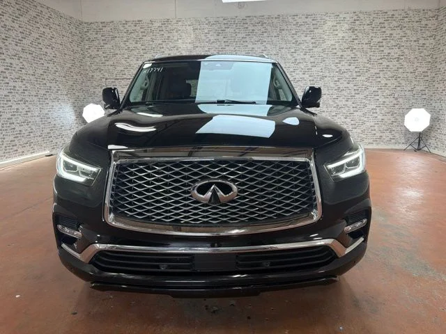 Used 2019 Black Obsidian INFINITI LUXE image 2