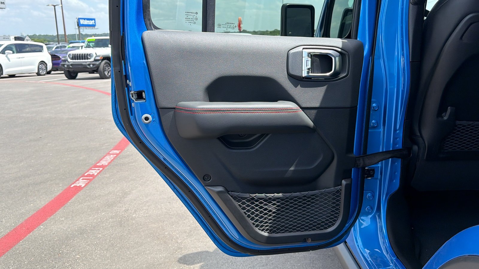 New 2026 Hydro Blue Pearl-Coat Exterior Paint Jeep Rubicon image 14