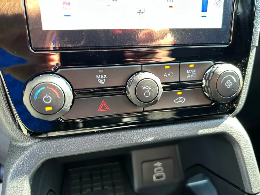 New 2026 Shadow Black Ford XLT image 29