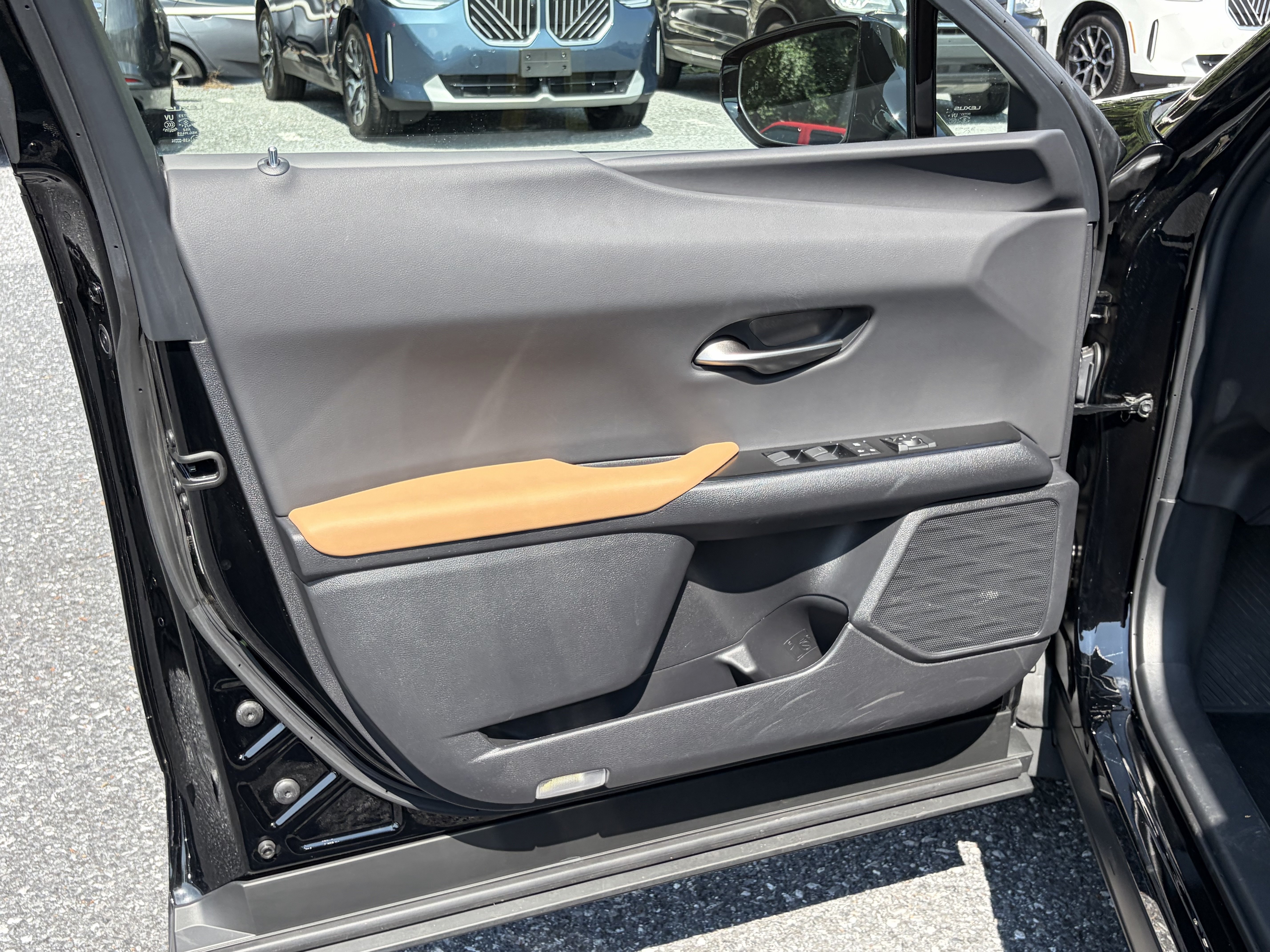 Used 2024 OBSIDIAN Lexus 250h Premium image 10