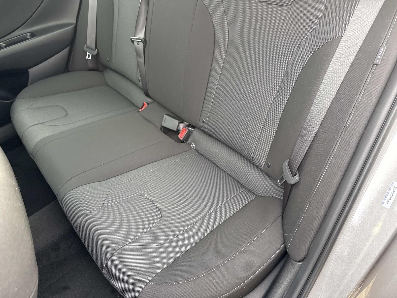 Used 2026 Fluid Metal Hyundai SE image 17