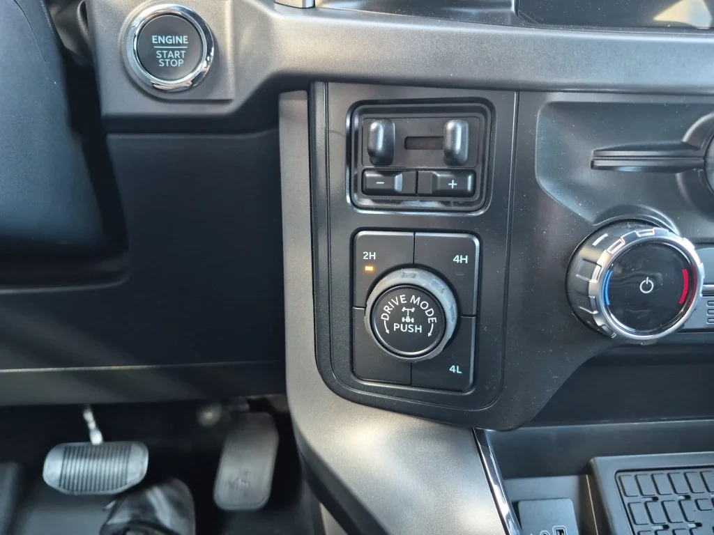 2025 Ford F-150 XLT - Photo 33